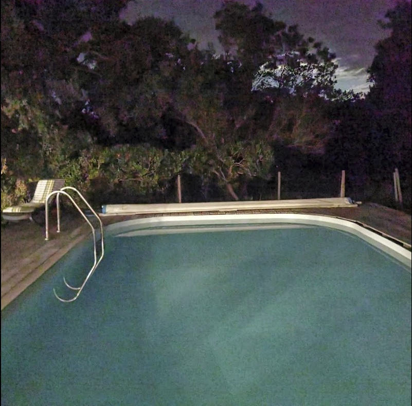 piscine photo d'art ia telephone portable